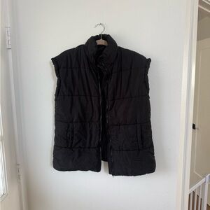 Amazon Essentials Black Puffer Vest